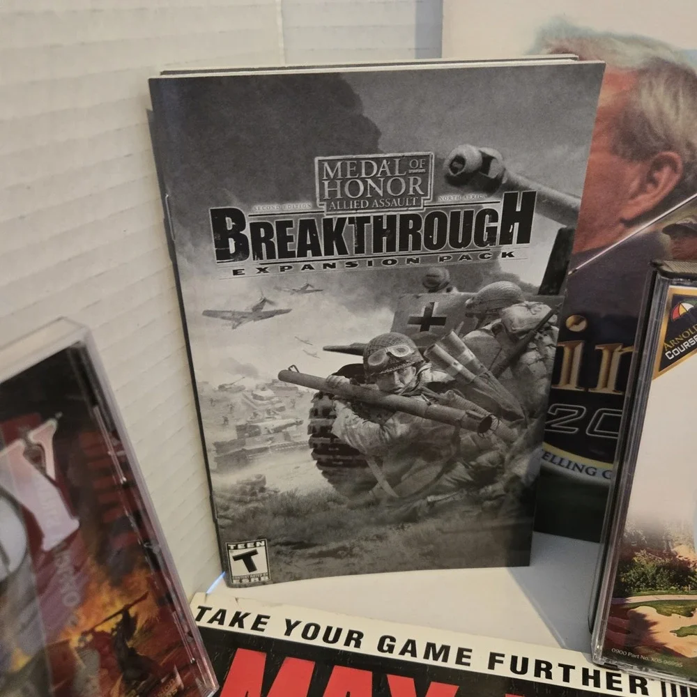 Large Vintage Lot Of PC Games & Strategy Guides Max Payne Tom Clancy Rainbow Six